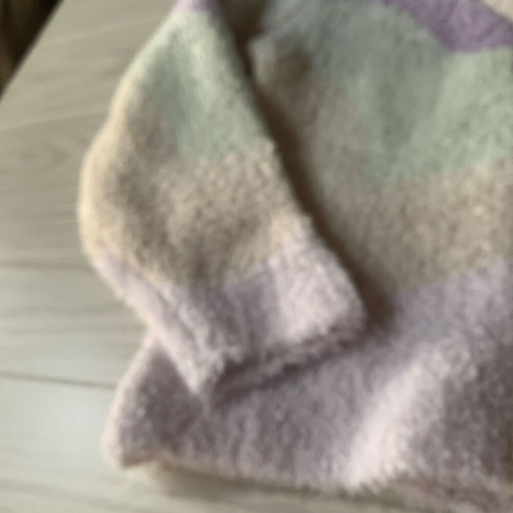 Divided Brand Womens XS Fluffy Sweater‎ Cream Lavender Green - Picture 5 of 7
